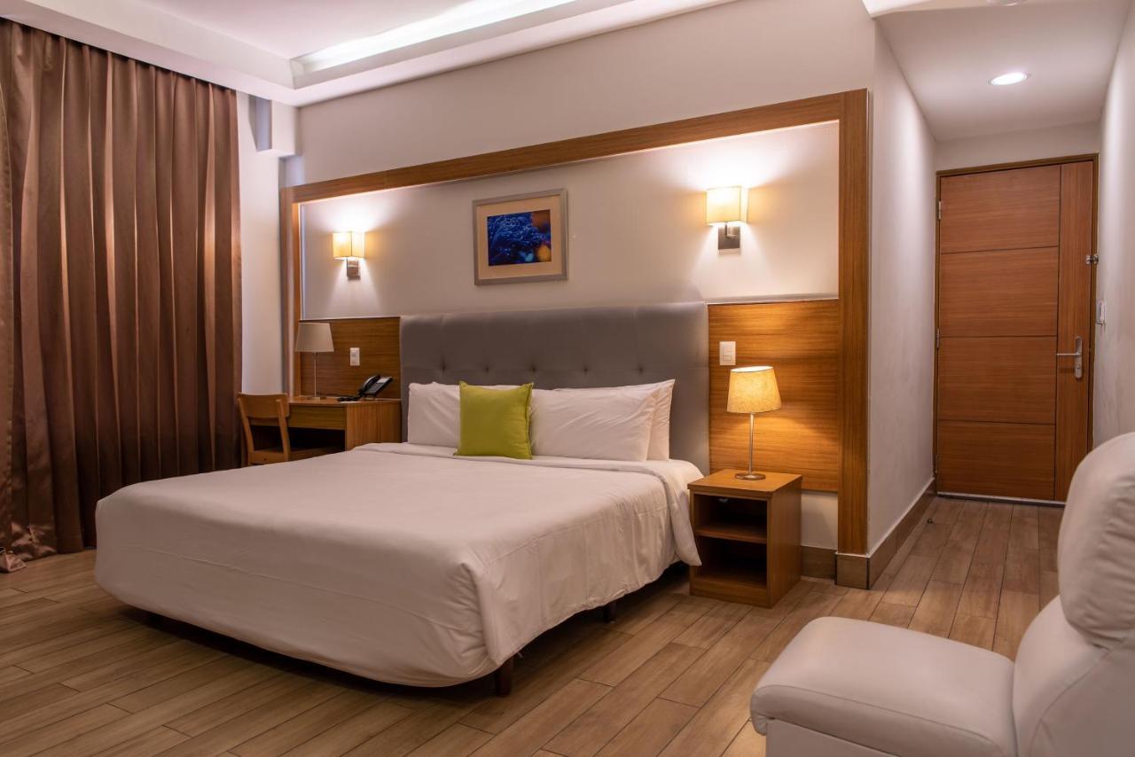 เวสตัน สวีท แอนด์ โฮเต็ล Hotel ซานโตโดมิงโก ภายนอก รูปภาพ