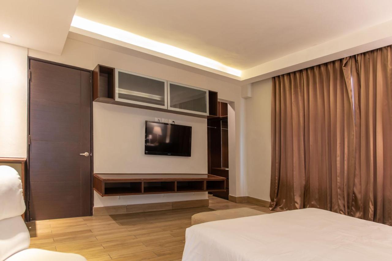 เวสตัน สวีท แอนด์ โฮเต็ล Hotel ซานโตโดมิงโก ภายนอก รูปภาพ