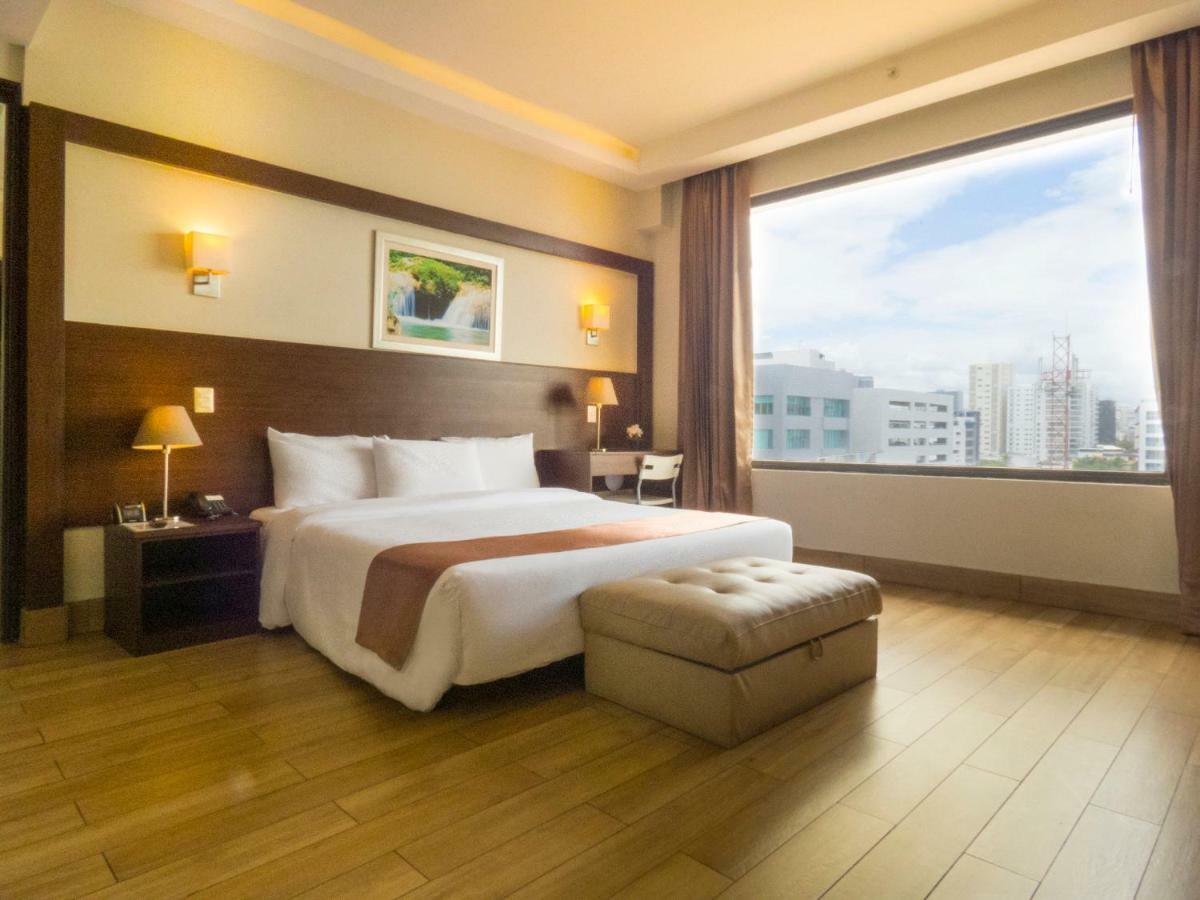 เวสตัน สวีท แอนด์ โฮเต็ล Hotel ซานโตโดมิงโก ภายนอก รูปภาพ