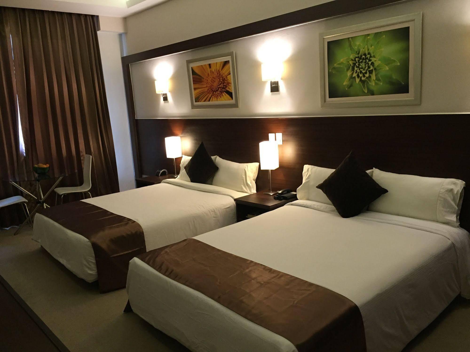 เวสตัน สวีท แอนด์ โฮเต็ล Hotel ซานโตโดมิงโก ภายนอก รูปภาพ